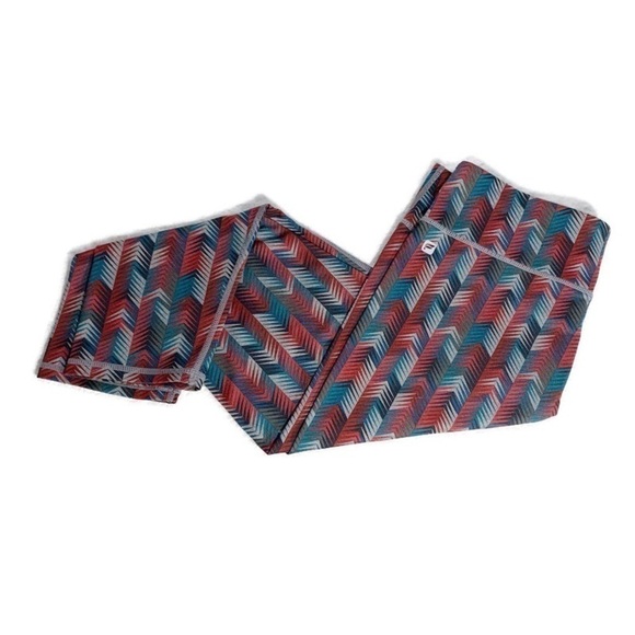 Fabletics Salar PowerHold Capris - Picture 2 of 5